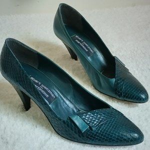 Vintage Teal Stuart Weitzman Pumps